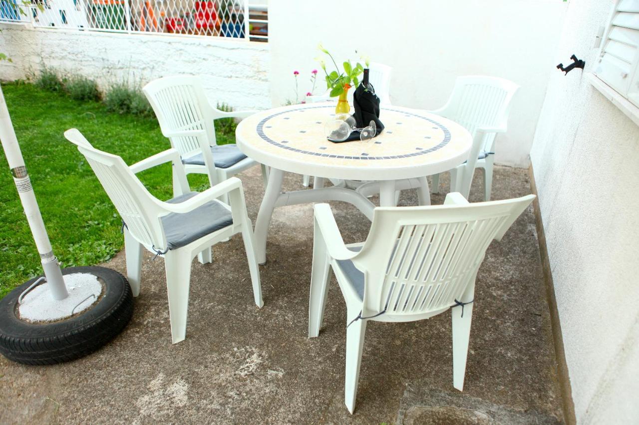 Apartmani Ana Juricev Vodice Kültér fotó