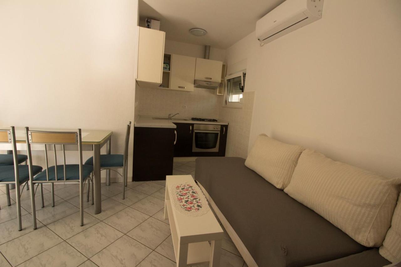Apartmani Ana Juricev Vodice Kültér fotó