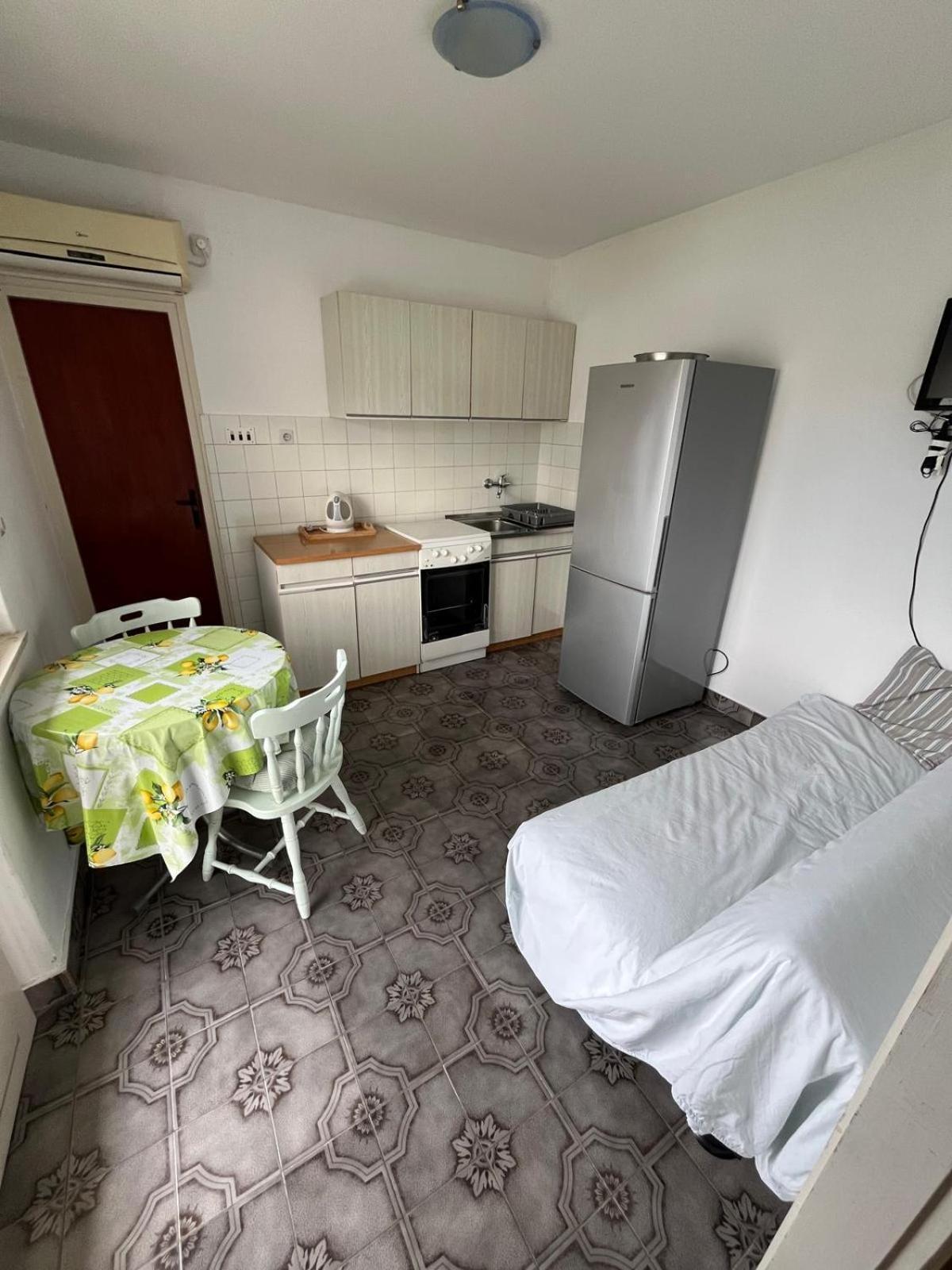 Apartmani Ana Juricev Vodice Kültér fotó