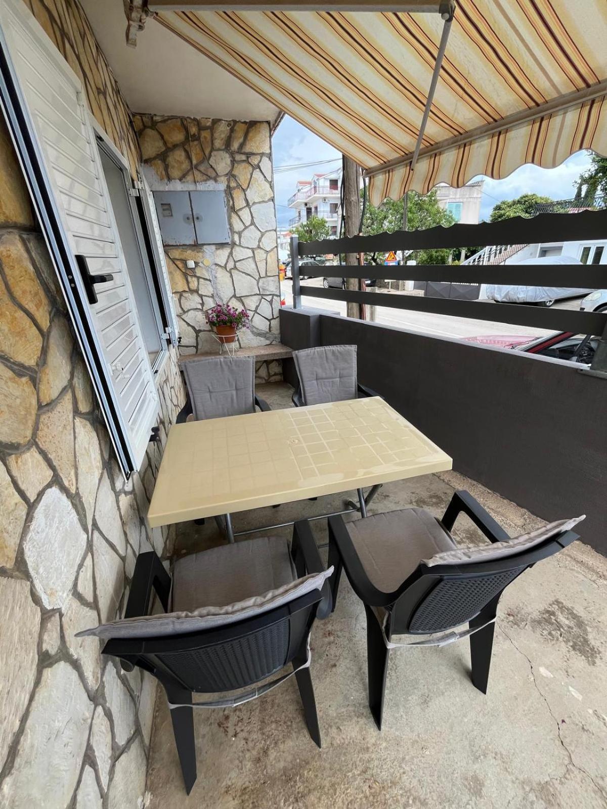 Apartmani Ana Juricev Vodice Kültér fotó