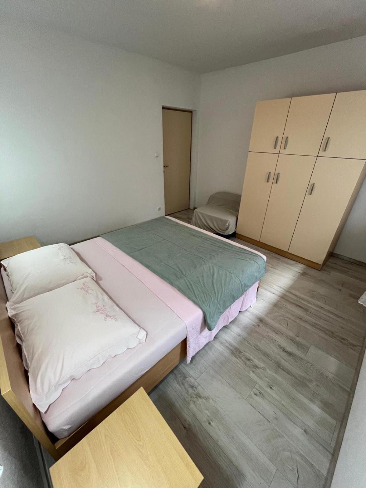 Apartmani Ana Juricev Vodice Kültér fotó